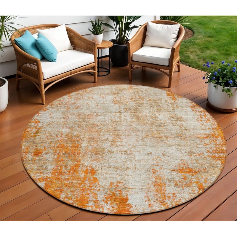 HomeRoots Abstract Transitional Rectangle Outdoor Rug - 8' Round