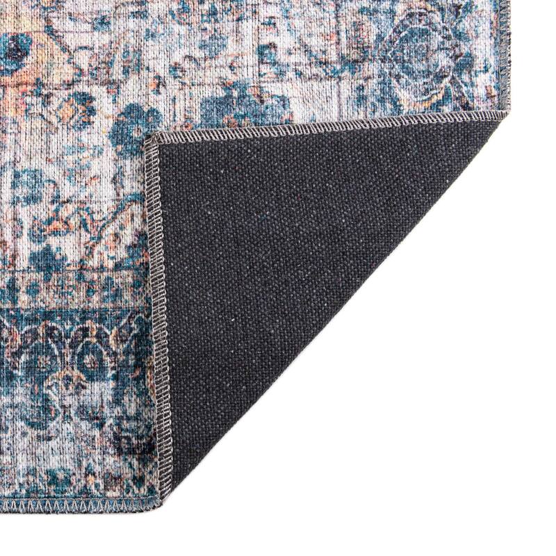 Traditional Shara Collection Area Rug