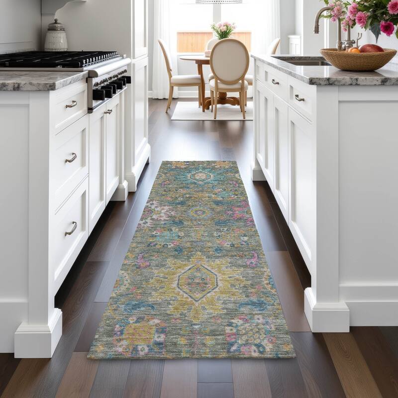 Machine Washable Indoor/Outdoor Boho Traditional Chantille Rug