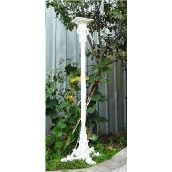 Classic Outdoor Birdhouse Pedestal with Auger - N/A
