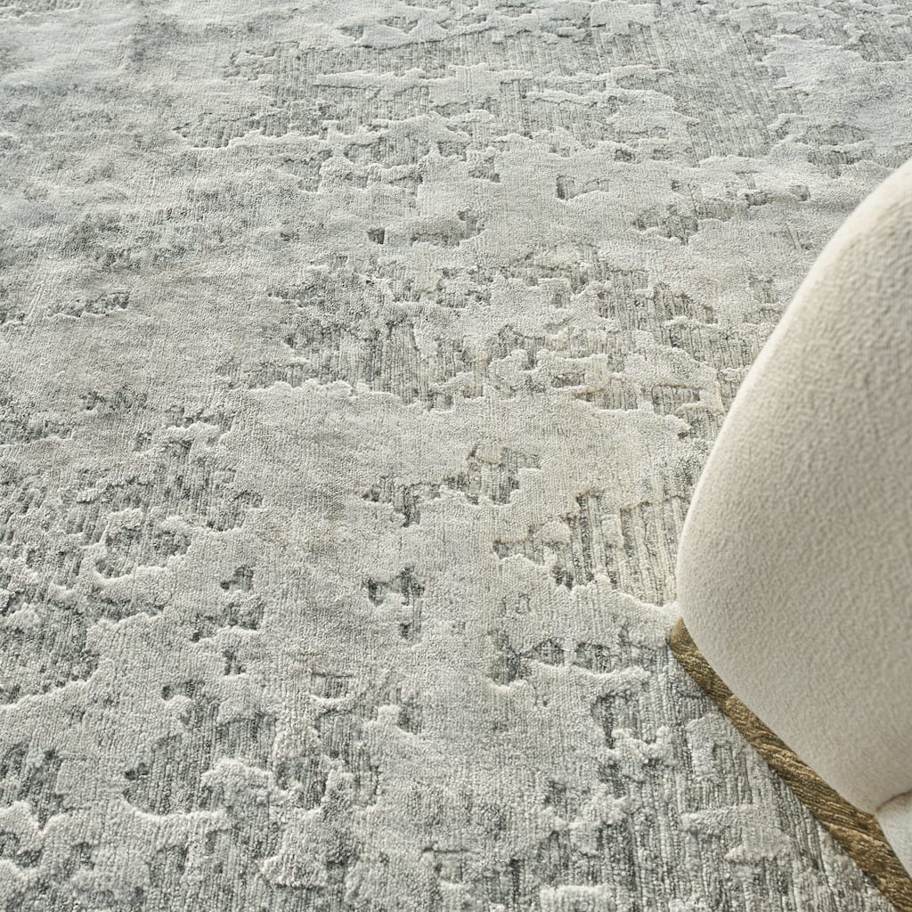 EXQUISITE RUGS Cosmo Hand-knotted Wool/Bamboo Silk White Area Rug.
