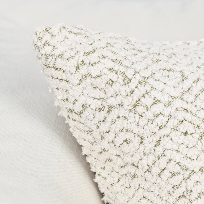 Villa by Classic Home Maris 22" Cotton Linen Blend Throw Pillow