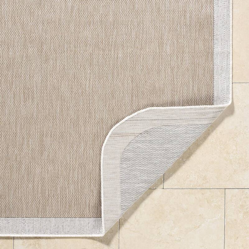 Livabliss Miami Beach Traditional Indoor/Outdoor Area Rug
