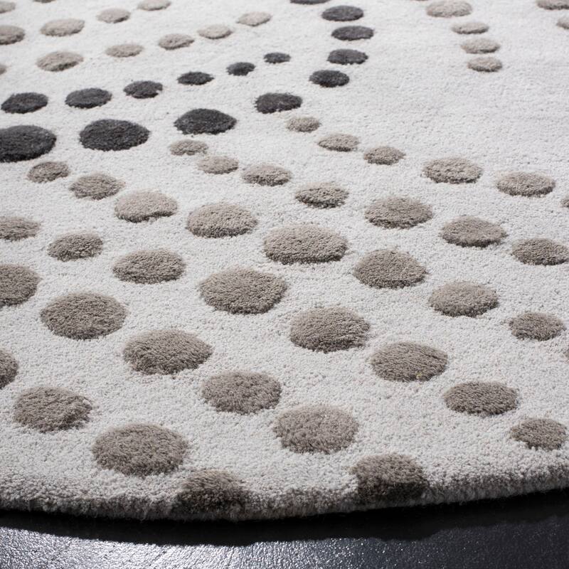 SAFAVIEH Handmade Soho Burghilde Waves N.Z. Wool Rug