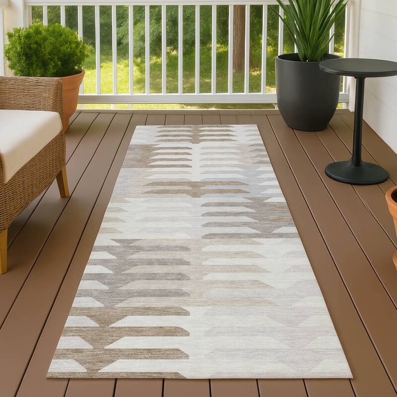 Machine Washable Indoor/ Outdoor Modern Stacks Chantille Rug - Ivory - 2'3" x 7'6"