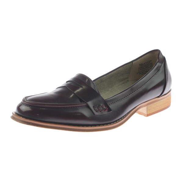round toe penny loafer