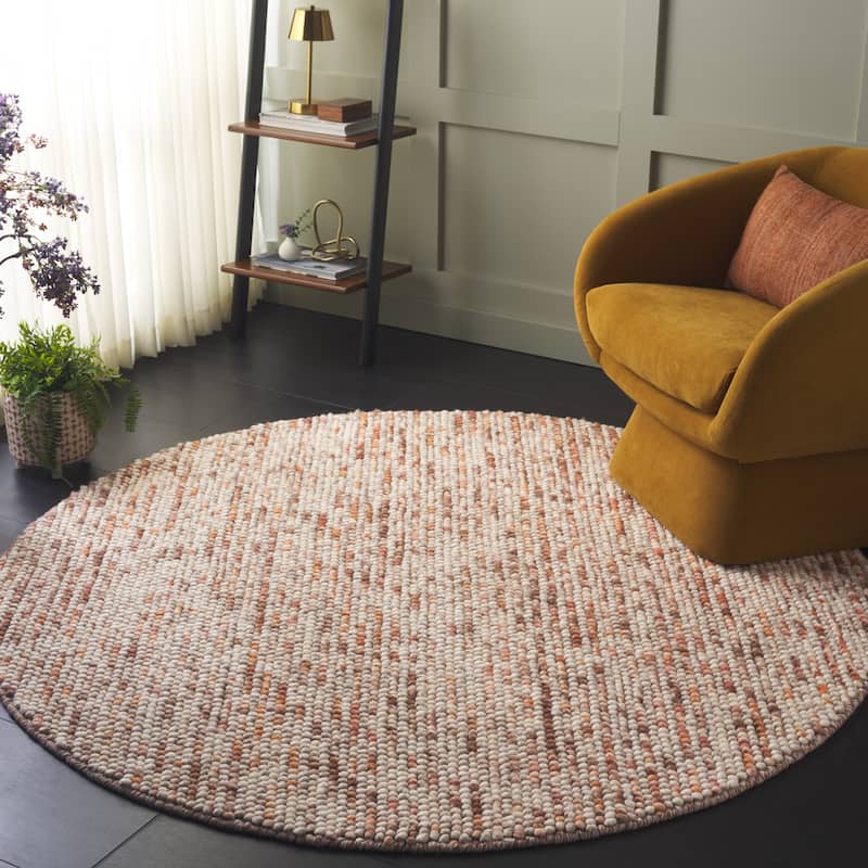 SAFAVIEH Handmade Natura Gonnie Wool Rug
