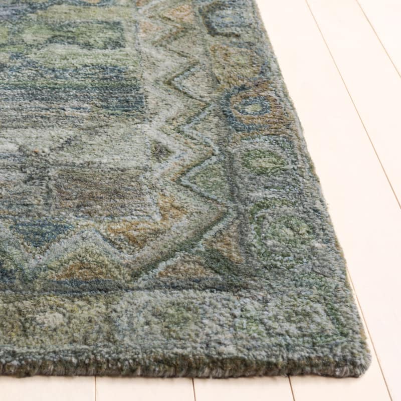 SAFAVIEH Handmade Anatolia Ramzia Traditional Rug
