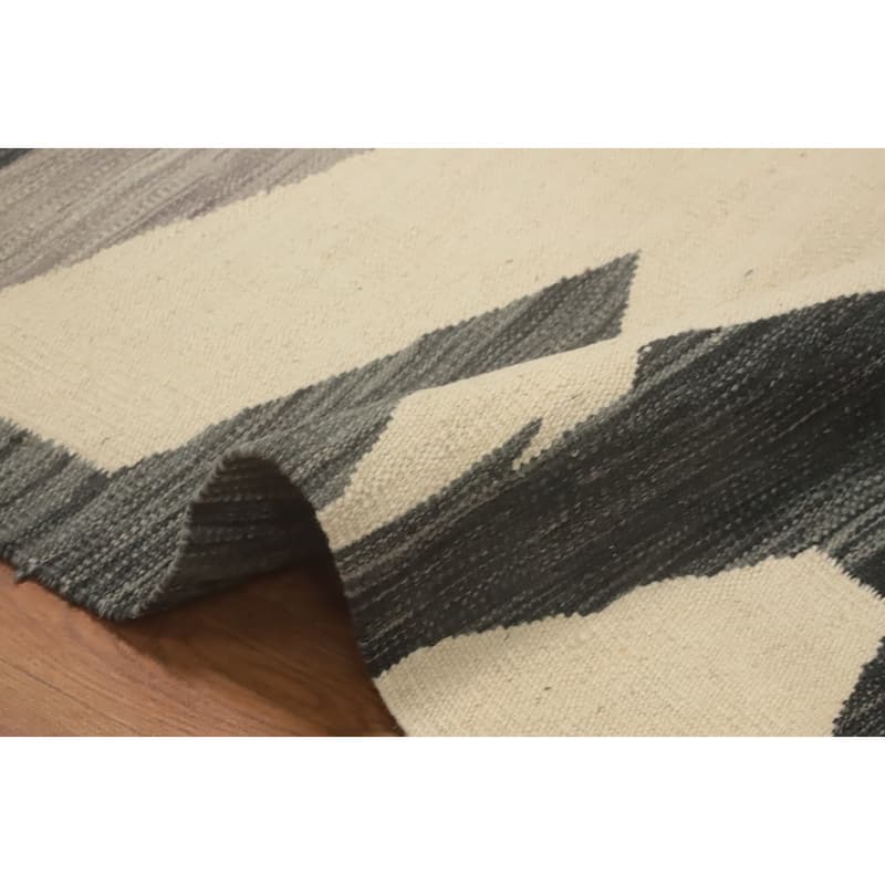 Hand Woven Oriental 100% Wool Carpet Southwestern Modern Beige & Ivories Kilim Area Rug - 6' 8'' X 4' 11''
