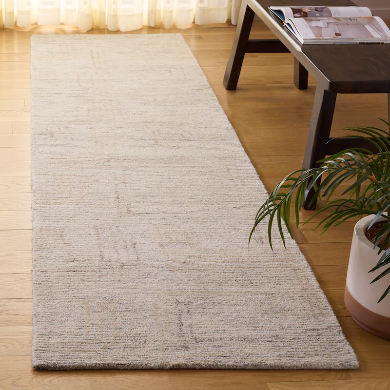 SAFAVIEH Handmade Ebony Waltraut Modern & Contemporary Wool Rug