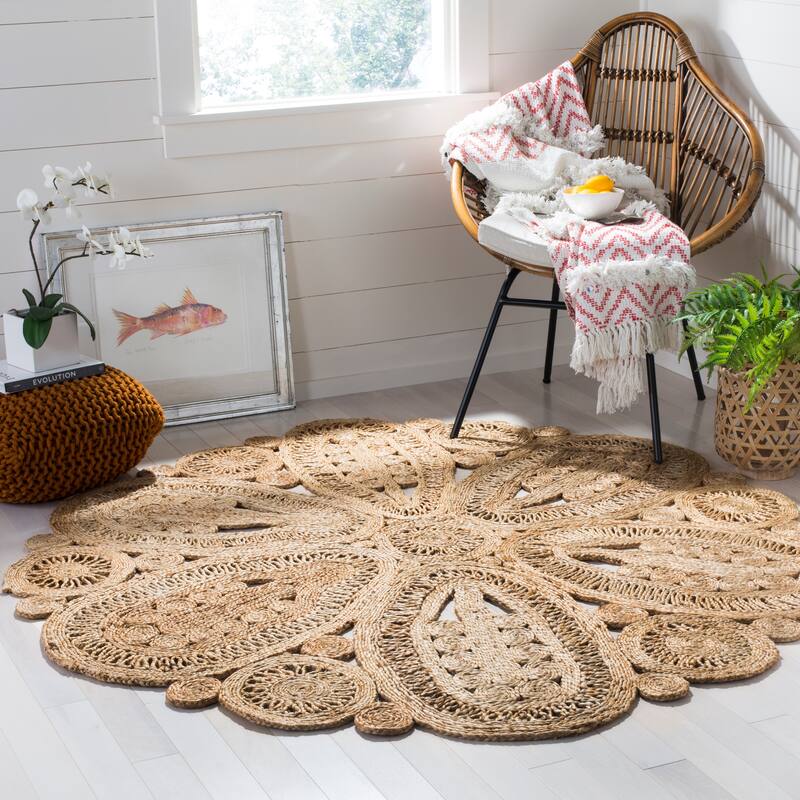 SAFAVIEH Handmade Natural Fiber Ljiljanka Floral Jute Rug Bed Bath