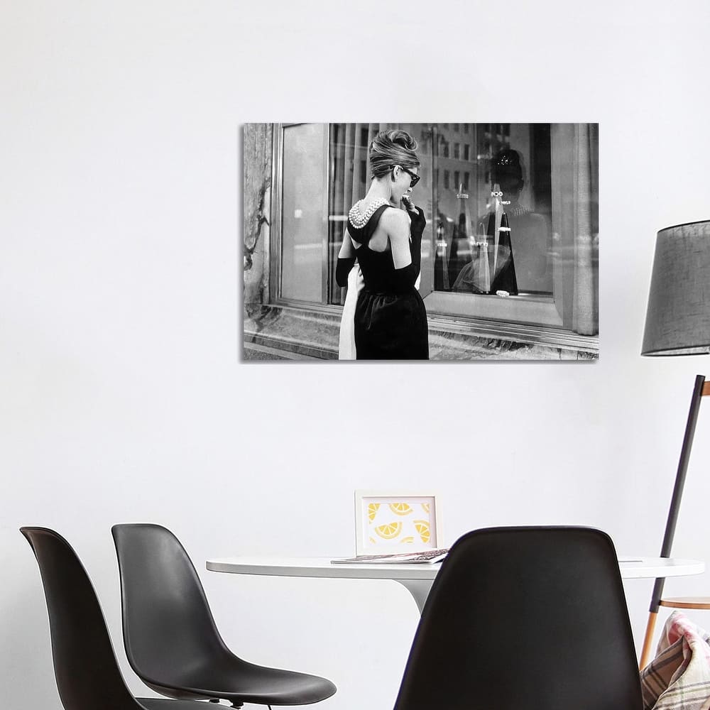iCanvas "Diamants sur canape Breakfast at Tiffany's de BlakeEdwards avec Audrey Hepburn 1961" by Rue Des Archives Canvas Print