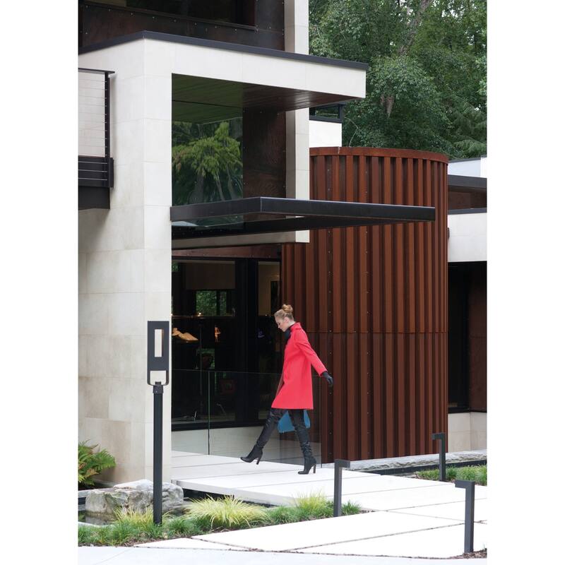 Hinkley Lighting Atlantis 23.5" Tall Integrated LED Post Light