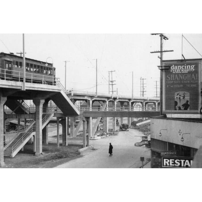 Youngstown Raised Tracks Black and White Gallery Wrapped Canvas Bed