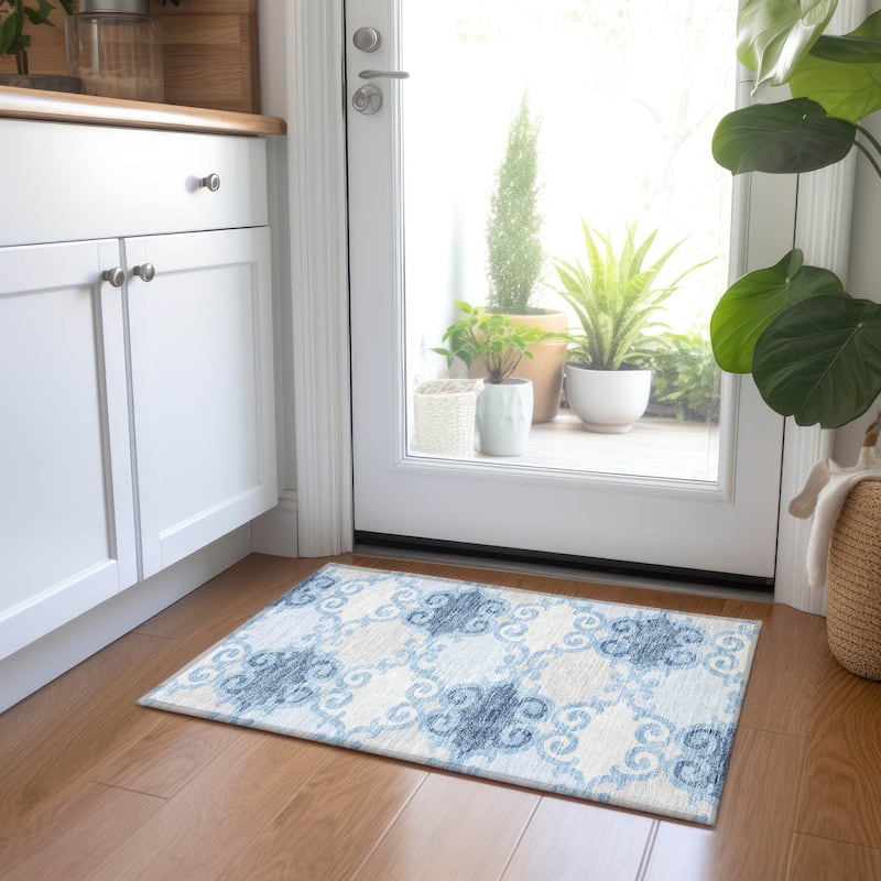 Machine Washable Indoor/ Outdoor Chantille Scroll Rug