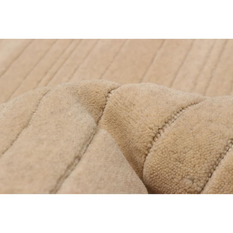 Kashkuli Gabbeh Cream Rug 6'7" x 9'5" - 6'7 x 9'5