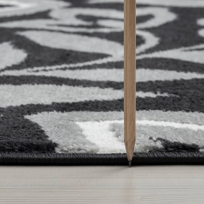 Wyman Bohemian & Eclectic Floral Indoor Area Rug