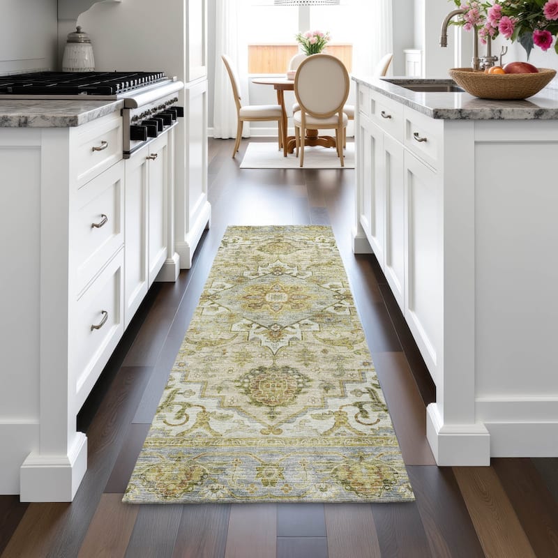 Machine Washable Indoor/Outdoor Traditional Vintage Chantille Rug