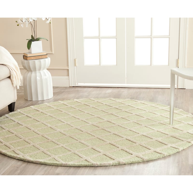 SAFAVIEH, Handmade Cambridge Siire Moroccan Trellis Wool Rug