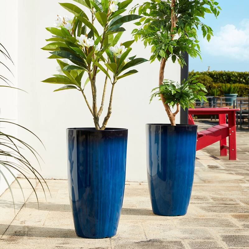 Glitzhome 23.5"H Set of 2 Oversized Gradient Blue/Green Tall Plastic Planter
