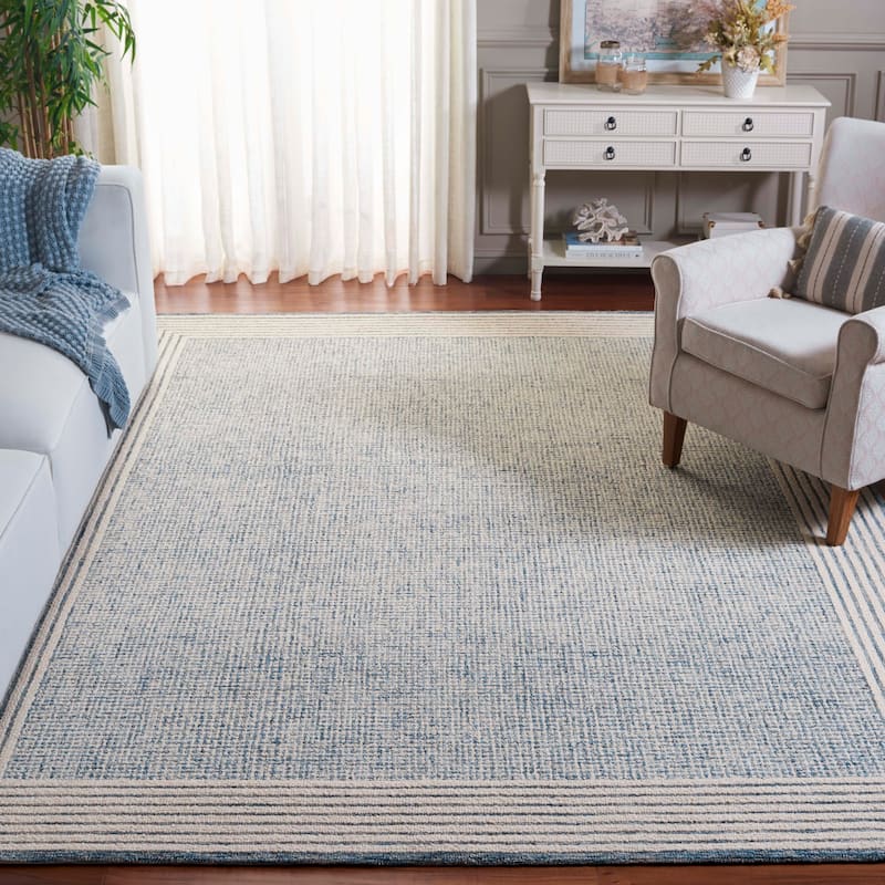 SAFAVIEH Handmade Ebony Dorith Border Wool Rug