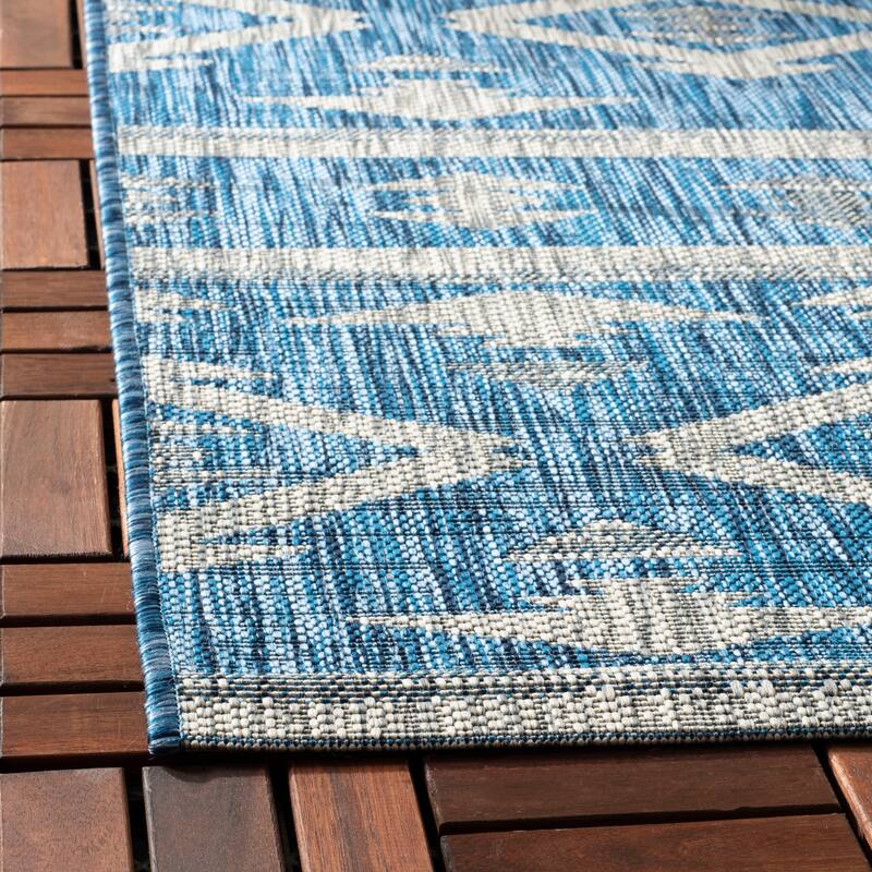 SAFAVIEH Courtyard Fraidel Indoor/ Outdoor Waterproof Patio Backyard Rug