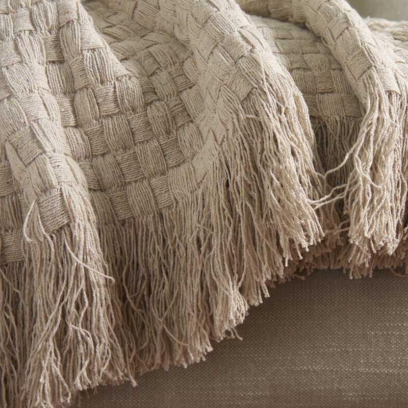 SAFAVIEH Home Inaya 51W x 67L-inch Cotton Throw Blanket