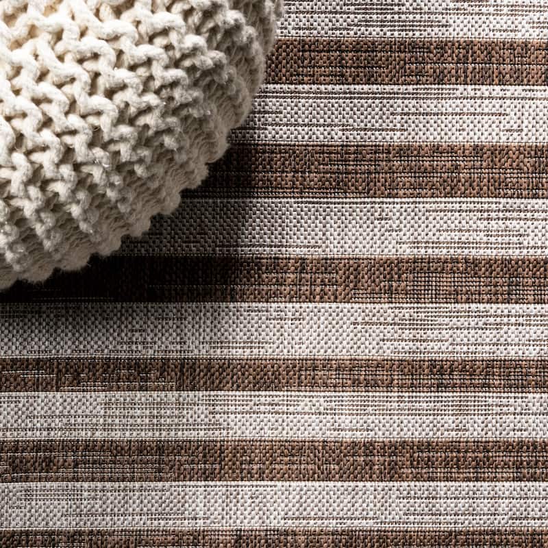 JONATHAN Y Grid Modern Offset Stripe Indoor/Outdoor Area Rug