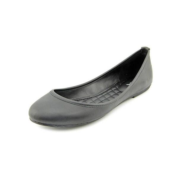 mia black flats