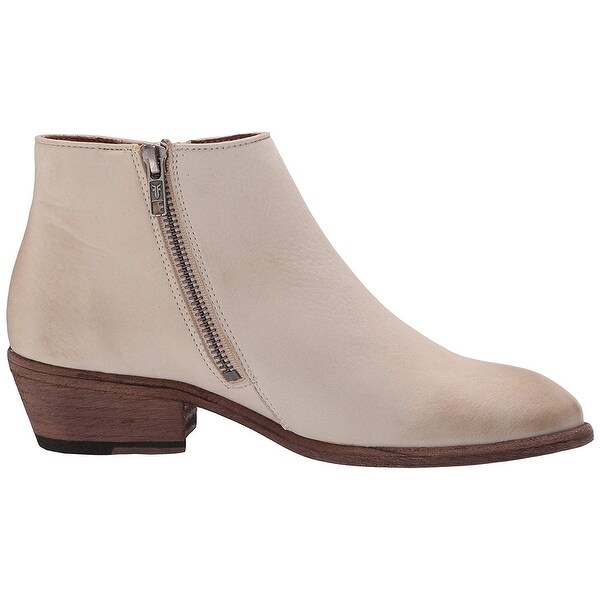 carson piping bootie