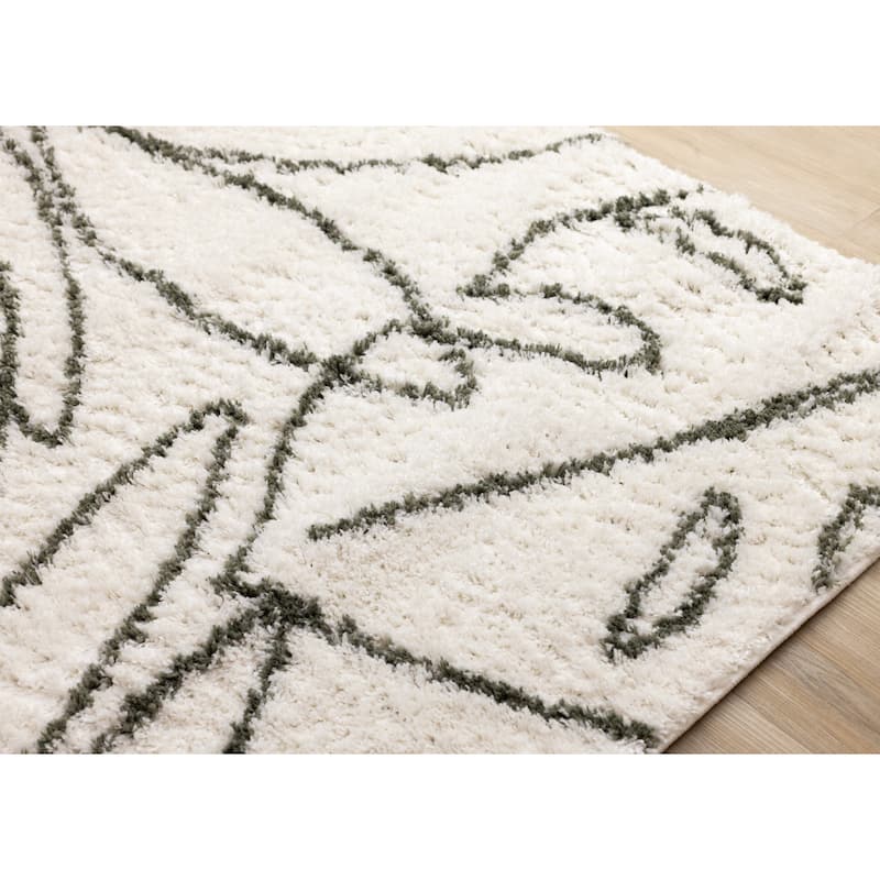 Cream Black Leaf Sketched Leaves Shag Area Rug, 3'11" x 5'7"