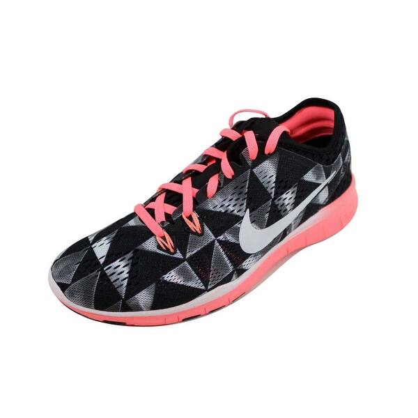 Shop Nike Women S Free 5 0 Tr Fit 5 Print Black White Lava Glow 704695 006 Size 6 5 Overstock 22531493