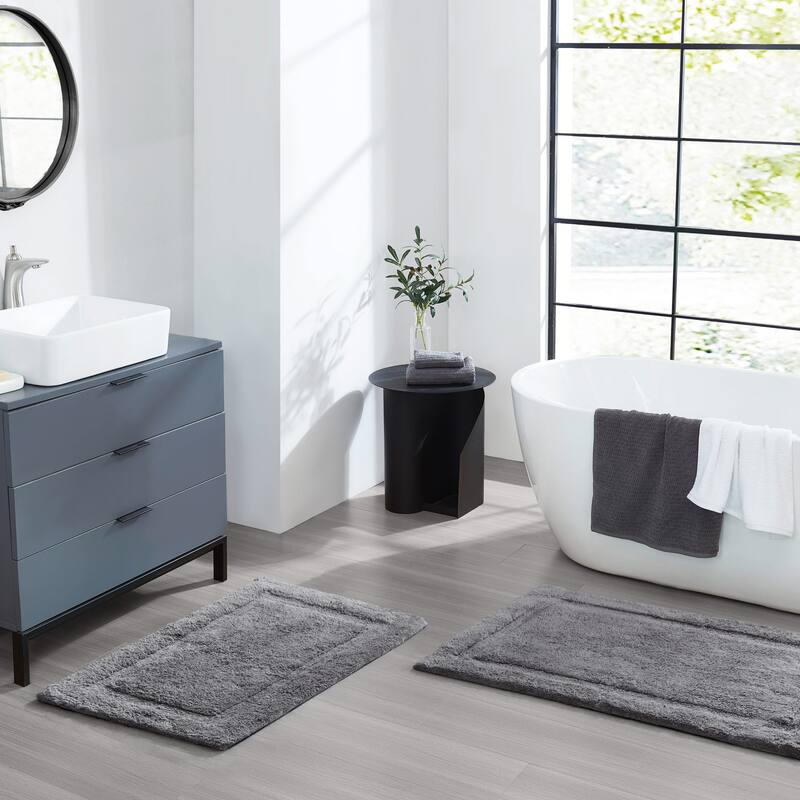 Lydia Border Plush Bath Mat