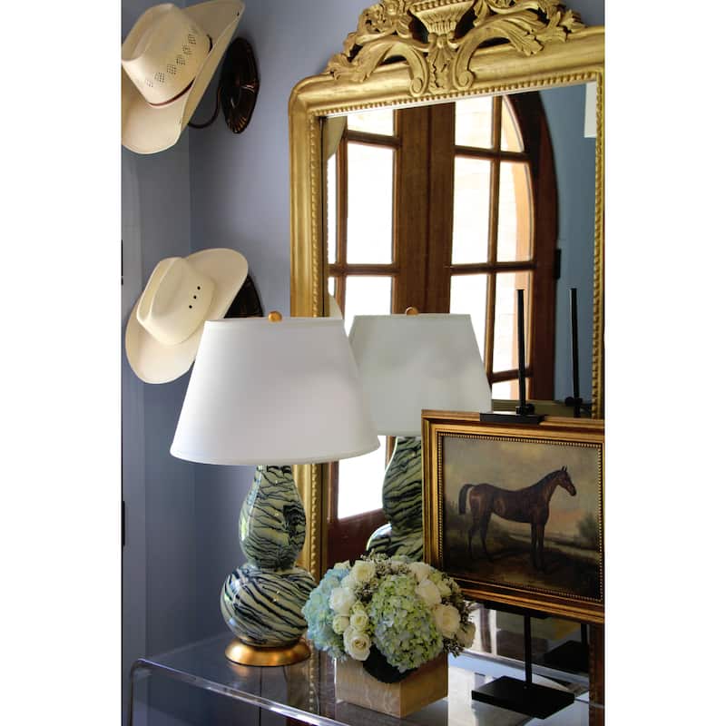 SAFAVIEH Lighting Sebrina 29-inch Navy And White Color Swirls Glass Table Lamp (Set of 2) - 17"x17"x28" - 17Wx17Dx28H