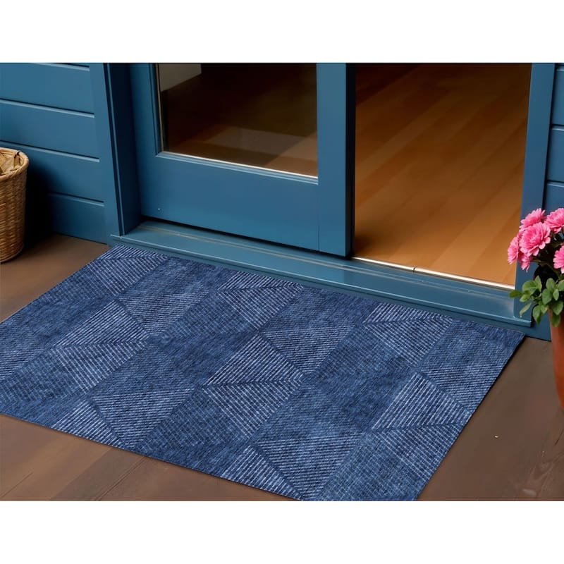 HomeRoots Geometric Transitional Rectangle Outdoor Rug - 3' x 5'