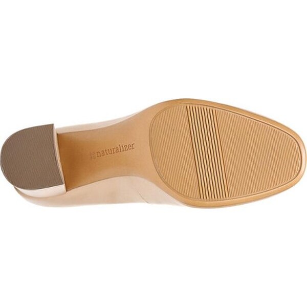 naturalizer whitney pump taupe