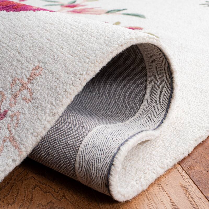 SAFAVIEH Handmade Blossom Miral Country Floral Wool Rug