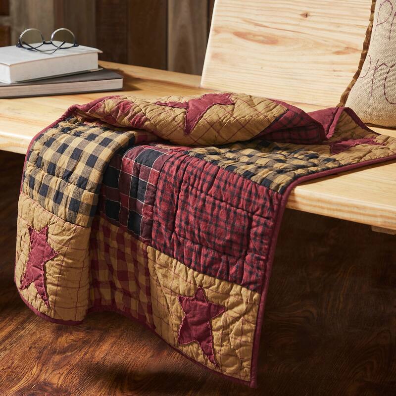 Connell Quilted Lap Throw 30Wx30L - 30x30 - Red