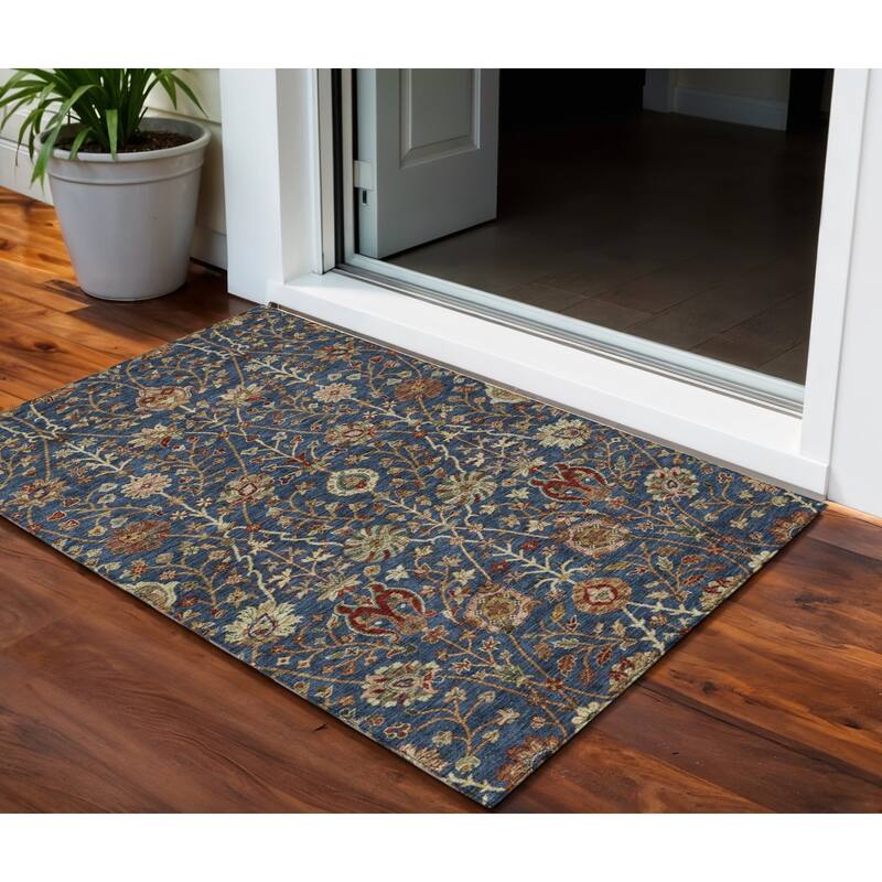 HomeRoots Floral Transitional Rectangle Outdoor Rug - 3' x 5'