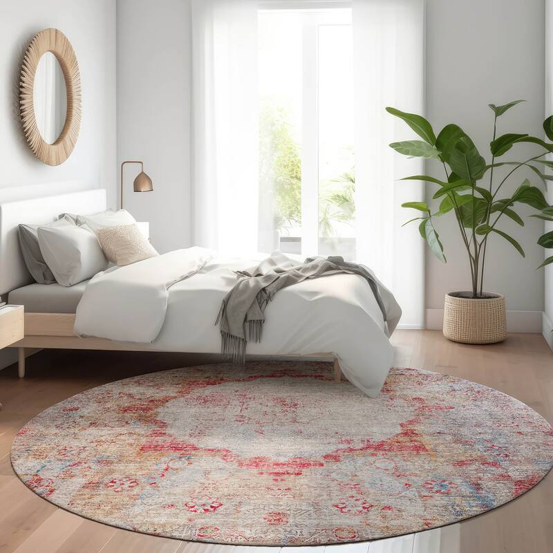 Machine Washable Indoor/ Outdoor Chantille Vintage Traditional Rug - Red - 8' x 8'