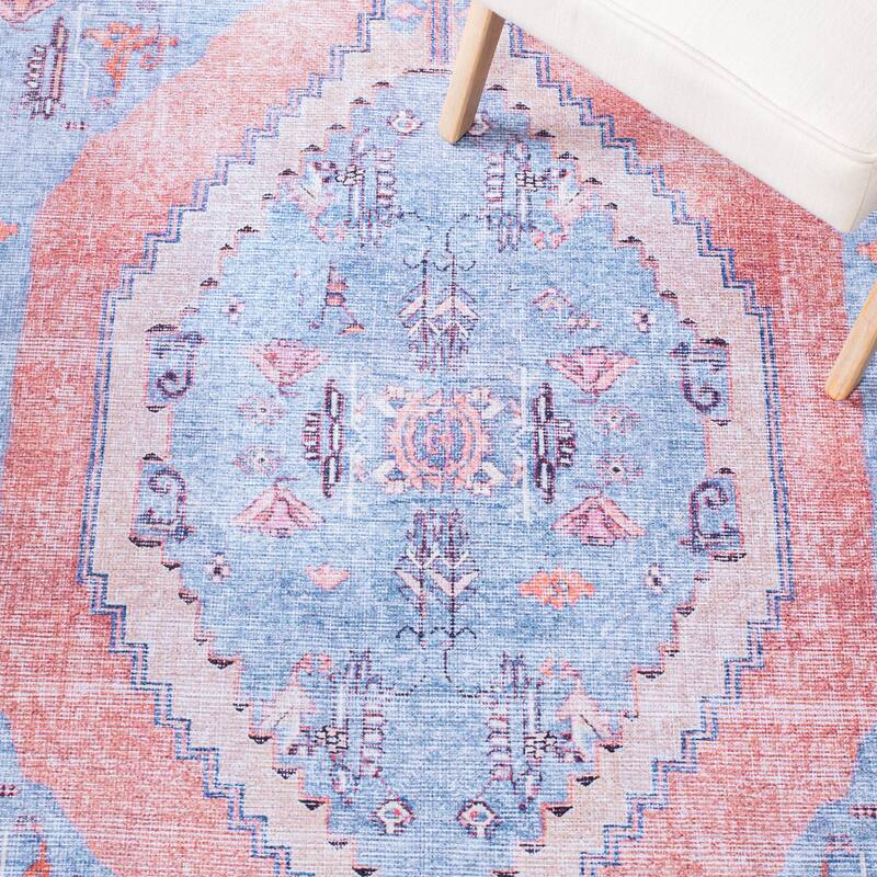 SAFAVIEH Serapi Machine Washable Adelle Shabby Chic Distressed Rug