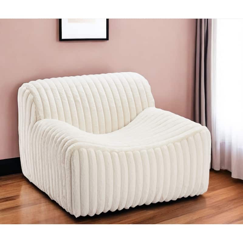 HomeRoots 39" Cream Faux Fur Tufted Lounge Chair - 39' X '28.7' X '37 - 39' X '28.7' X '37