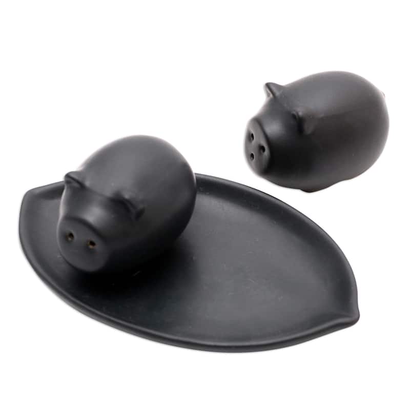 Novica Handmade Portly Pigs In Black Ceramic Salt And Pepper Set