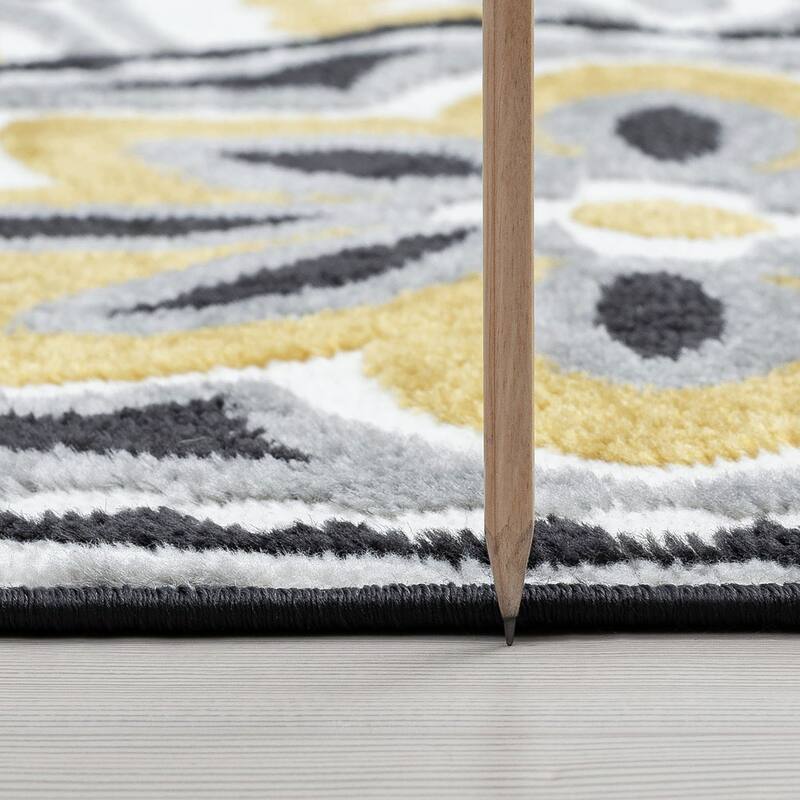 Wyman Bohemian & Eclectic Floral Indoor Area Rug