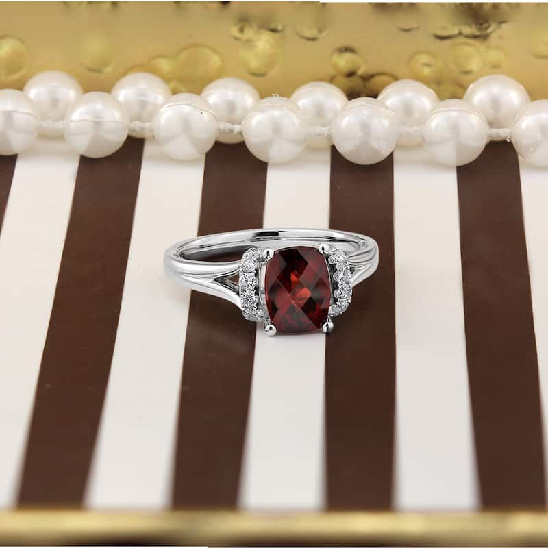 Auriya 1 3/4ct Modern Cushion-cut Garnet and Diamond Engagement Ring 1/4ctw 14k Gold