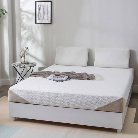 8 Inch Medium Memory Foam Mattress for a Cool Sleep/ Pressure Relief, Motion Isolating/ Bed-in-a-Box