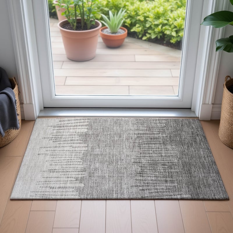 Machine Washable Indoor/Outdoor Modern Ombre Chantille Rug