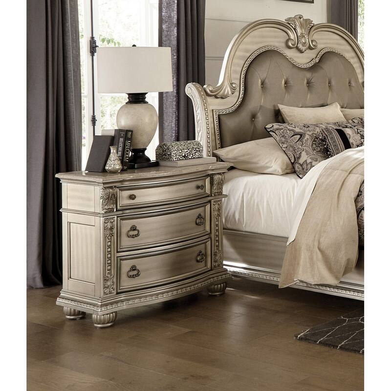 Traditional Bedroom 3pc Set Bed and Two Nightstands Silver Finish Furniture