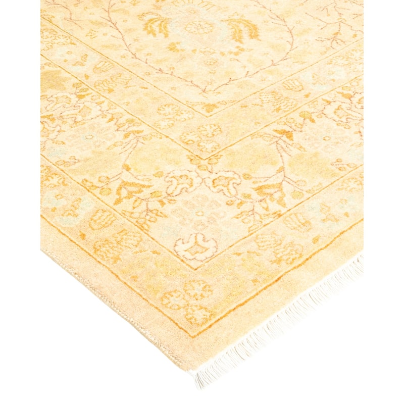 Overton Hand Knotted Wool Traditional Oriental Ivory Area Rug - 5' x 8'