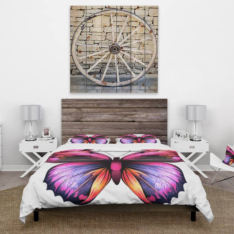 Designart 'Bright Pink Butterfly Portrait' Modern Duvet Cover Comforter Set